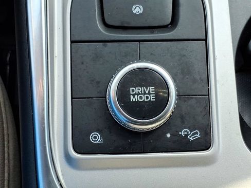 Used 2023 Ford Explorer Limited w/ Equipment Group 301A AWD/4WD image 20