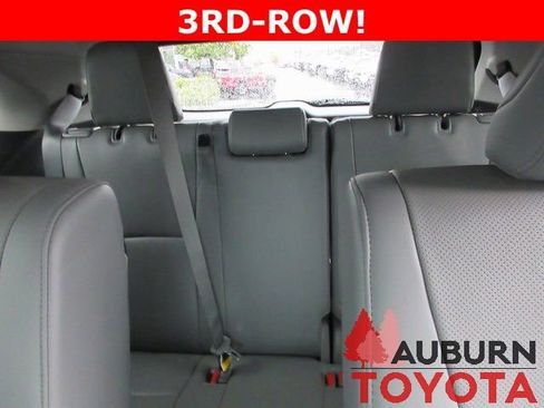 Certified 2021 Toyota Highlander Limited image 26