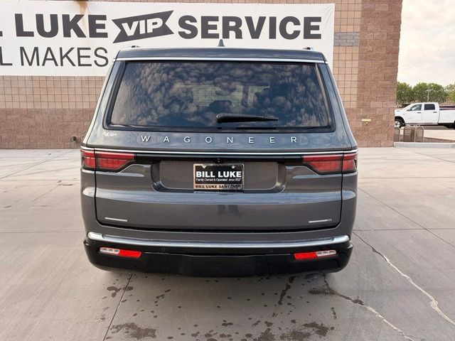 Used 2023 Jeep Wagoneer Series III w/ Preferred Equipment Group AWD/4WD image 9