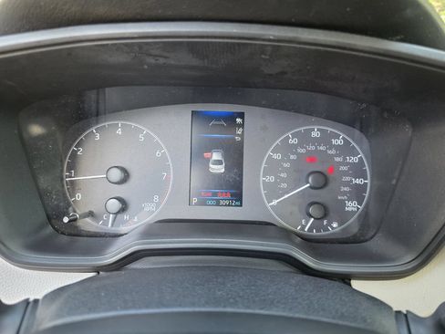 Used 2025 Toyota Corolla LE w/ Convenience Package FWD image 26