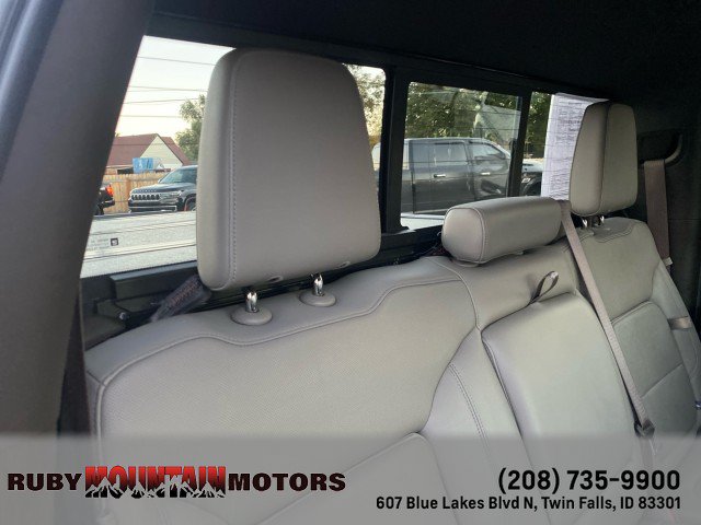 Used 2019 GMC Sierra 1500 SLT w/ SLT Convenience Package AWD/4WD image 29