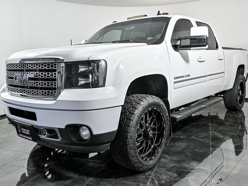 Used 2012 GMC Sierra 3500 Denali AWD/4WD image 5