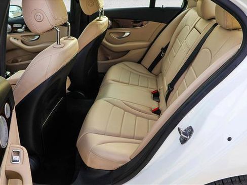 Used 2018 Mercedes-Benz C 300 4MATIC Sedan image 23