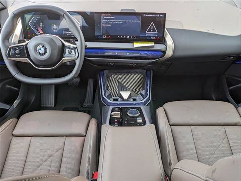 Used 2025 BMW X3 xDrive30i w/ Premium Package image 16