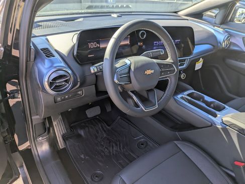 Used 2026 Chevrolet Equinox EV LT w/ LPO, All-Weather Mat Package image 10
