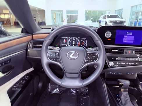 Certified 2025 Lexus ES 350 350 PREMIUM/PARK AST/BLIND SPO w/ Premium Package image 17