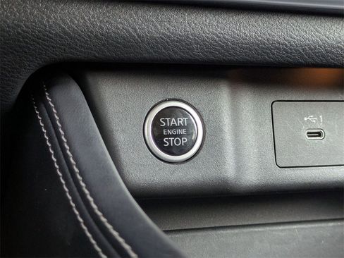 Certified 2022 Nissan Rogue SL w/ SL Premium Package image 29