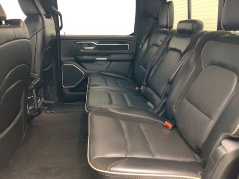 Used 2021 RAM 1500 Laramie w/ Sport Appearance Package AWD/4WD image 18