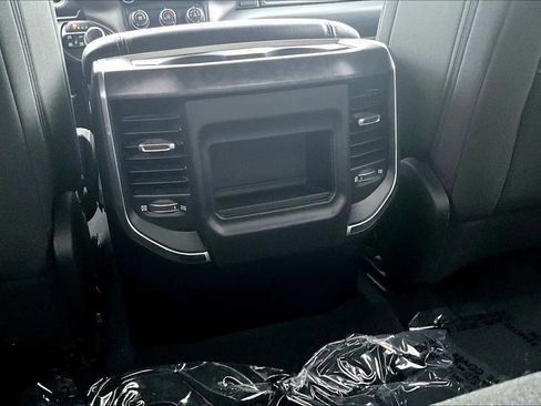 Used 2019 RAM 1500 Big Horn AWD/4WD image 10