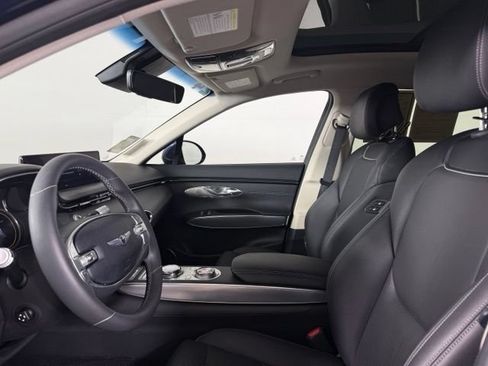 Used 2024 Genesis GV70 2.5T w/ Select Package AWD/4WD image 19
