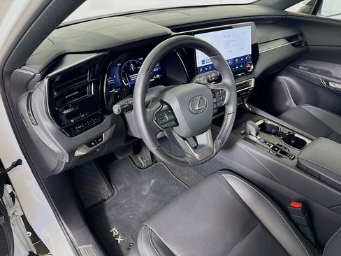 Used 2025 Lexus RX 350 Premium w/ Accessory Package (Z1) image 9