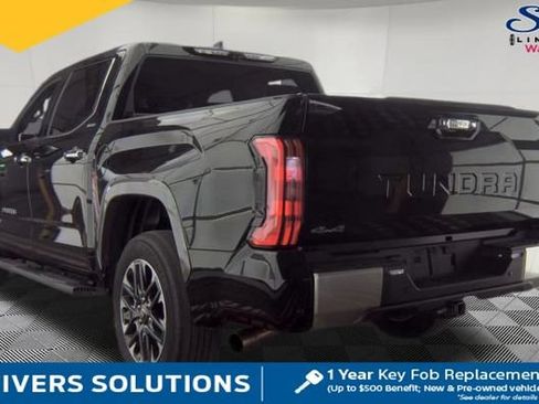 Used 2025 Toyota Tundra Limited AWD/4WD image 6