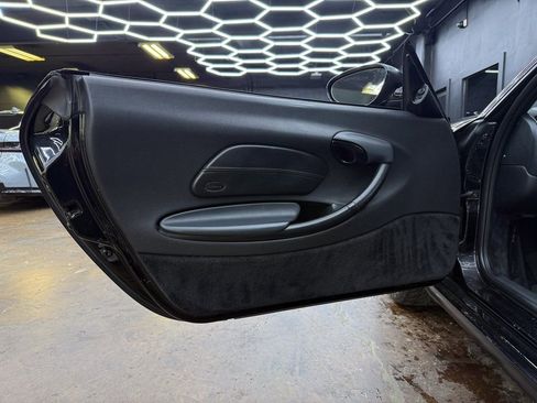 Used 1998 Porsche Boxster RWD image 12