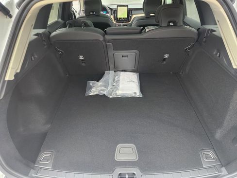 New 2026 Volvo XC60 B5 Core w/ Climate Package AWD/4WD image 14