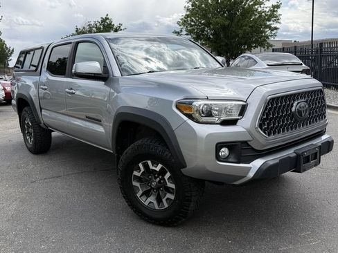 Used 2019 Toyota Tacoma TRD Off-Road w/ Technology Package AWD/4WD image 1