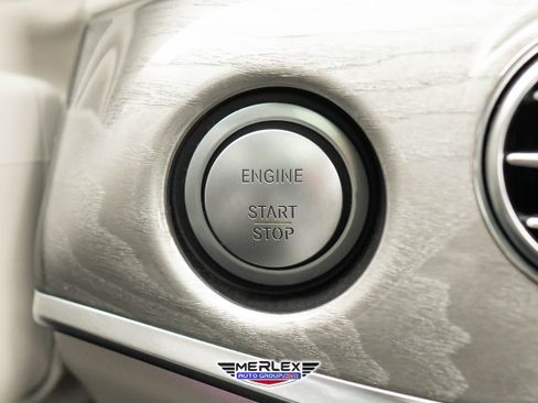 Used 2016 Mercedes-Benz S 550 4MATIC Sedan w/ Premium Package image 33