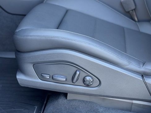 New 2025 Porsche Macan Electric image 33