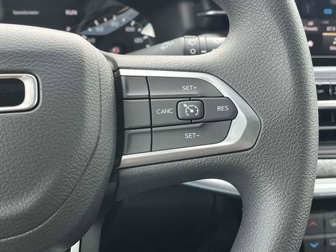 New 2025 Jeep Compass Sport image 19