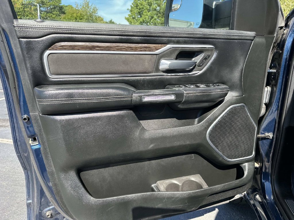 Used 2020 RAM 1500 Laramie AWD/4WD image 19