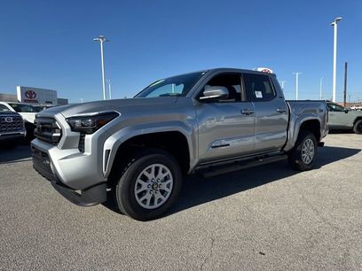 New 2025 Toyota Tacoma SR5