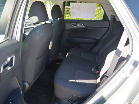 Used 2023 Kia Sportage LX AWD/4WD image 22