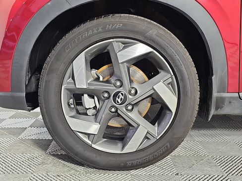 Used 2024 Hyundai Venue Limited FWD image 10