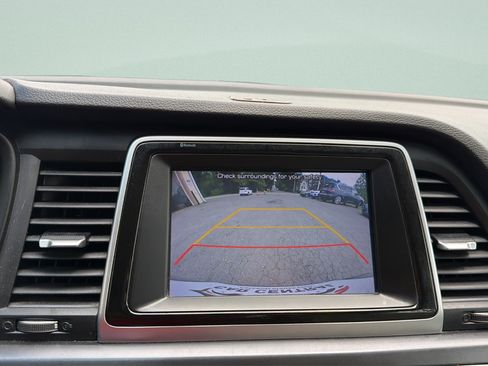 Used 2019 Hyundai Sonata SE FWD image 18
