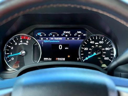 Certified 2022 Ford F250 Platinum w/ FX4 Off-Road Package AWD/4WD image 36