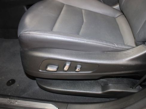 Used 2024 Cadillac XT5 Premium Luxury image 13