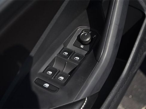 New 2025 Volkswagen Jetta Sport image 8