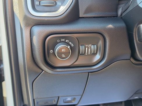 Used 2021 RAM 3500 Laramie AWD/4WD image 16