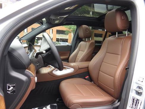 Used 2025 Mercedes-Benz GLE 450 4MATIC image 21