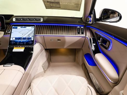 New 2026 Mercedes-Benz Maybach S 580 4MATIC image 21