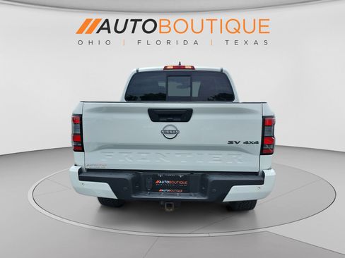 Used 2022 Nissan Frontier SV AWD/4WD image 4