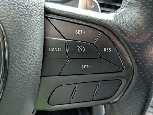 Used 2022 Dodge Challenger GT image 17