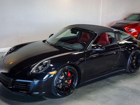 Used 2019 Porsche 911 Targa 4S image 28