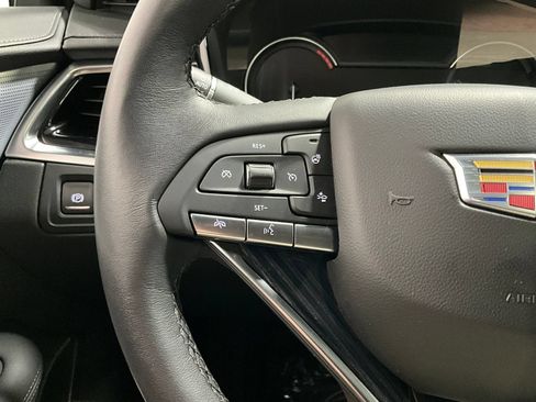 Used 2024 Cadillac XT6 Premium Luxury AWD/4WD image 19