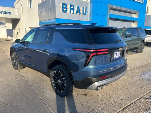 New 2026 Chevrolet Traverse LT w/ Sun and Wheel Package image 8