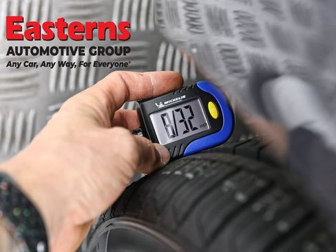 Used 2018 Tesla Model 3 Long Range image 24