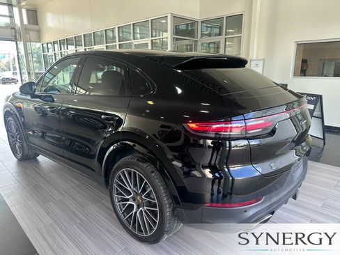 Used 2021 Porsche Cayenne Coupe AWD/4WD image 28