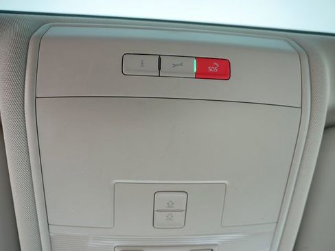 Certified 2023 Volkswagen Atlas SE w/ Panoramic Sunroof Package image 37