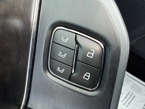 Used 2021 Ford F150 Lariat w/ Equipment Group 502A High AWD/4WD image 13