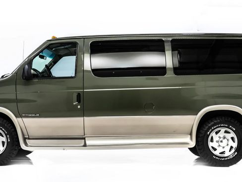Used 2002 Ford E-350 and Econoline 350 Van image 7