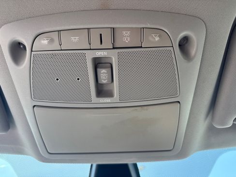 Used 2020 Nissan Maxima 3.5 SL w/ Floor Mat Group FWD image 11