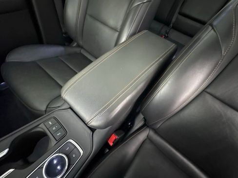 Used 2019 Cadillac XT4 Sport FWD image 33