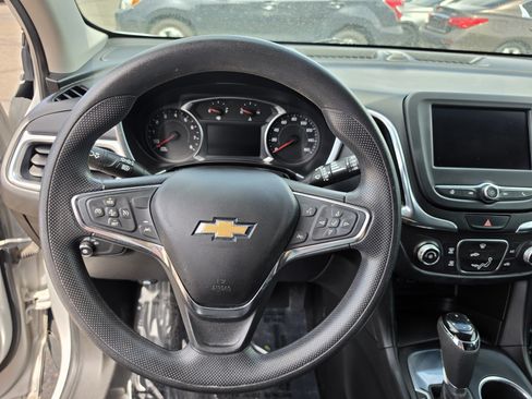 Used 2020 Chevrolet Equinox LT FWD image 13