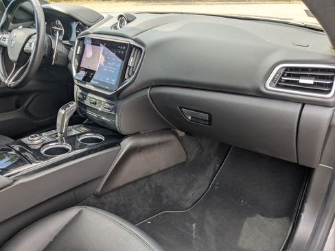 Certified 2022 Maserati Ghibli Modena Q4 image 29