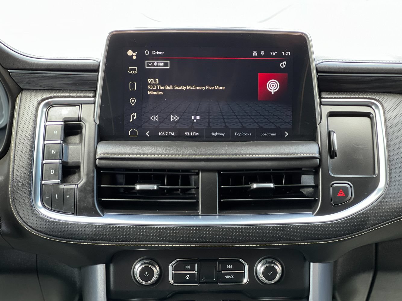 Used 2023 GMC Yukon SLT w/ Max Trailering Package AWD/4WD image 16