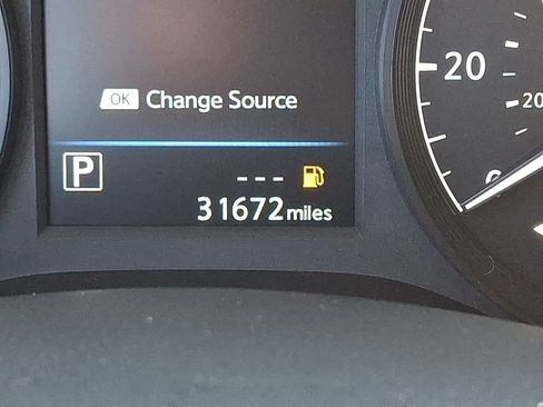 Used 2024 Nissan Altima 2.5 S FWD image 19