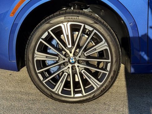 Used 2025 BMW X2 xDrive28i w/ Premium Package image 13